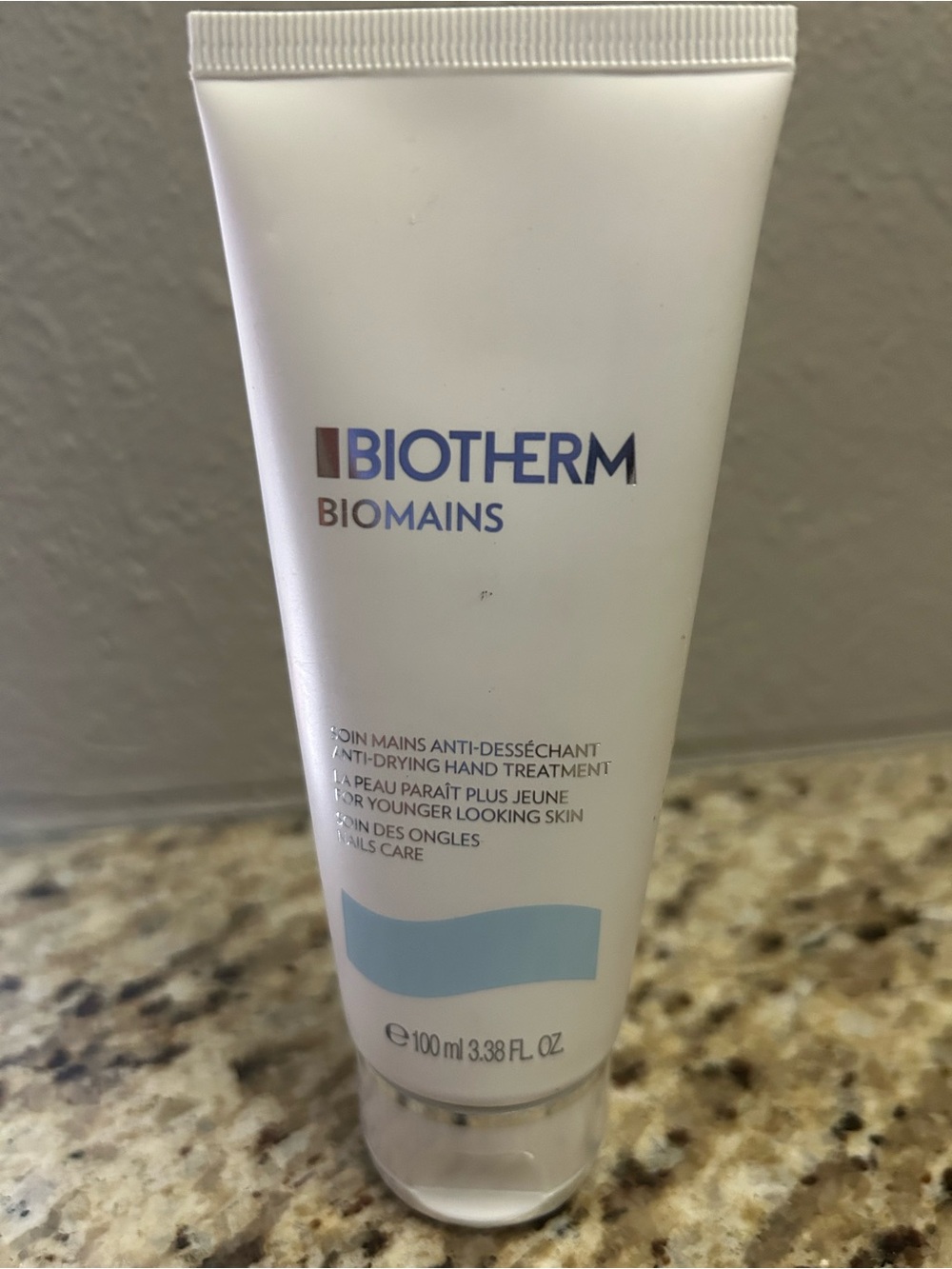 Biotherm Biomains Moisturizing Hand Treatment